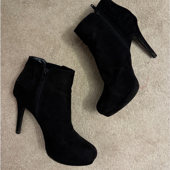 Bootie club heels - Picture 2 of 2